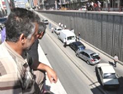 Alt geçitte zincirleme kaza